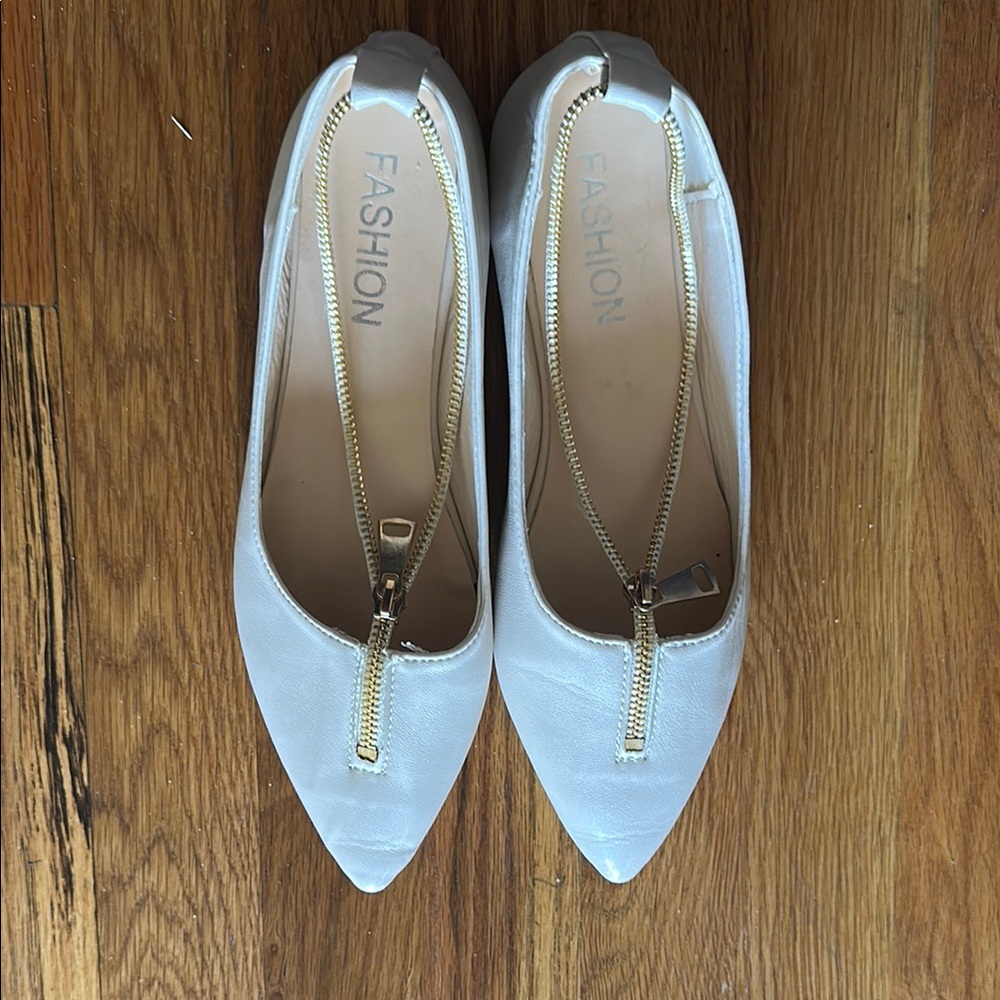 Fashion Nova White Flats with Metallic Detail